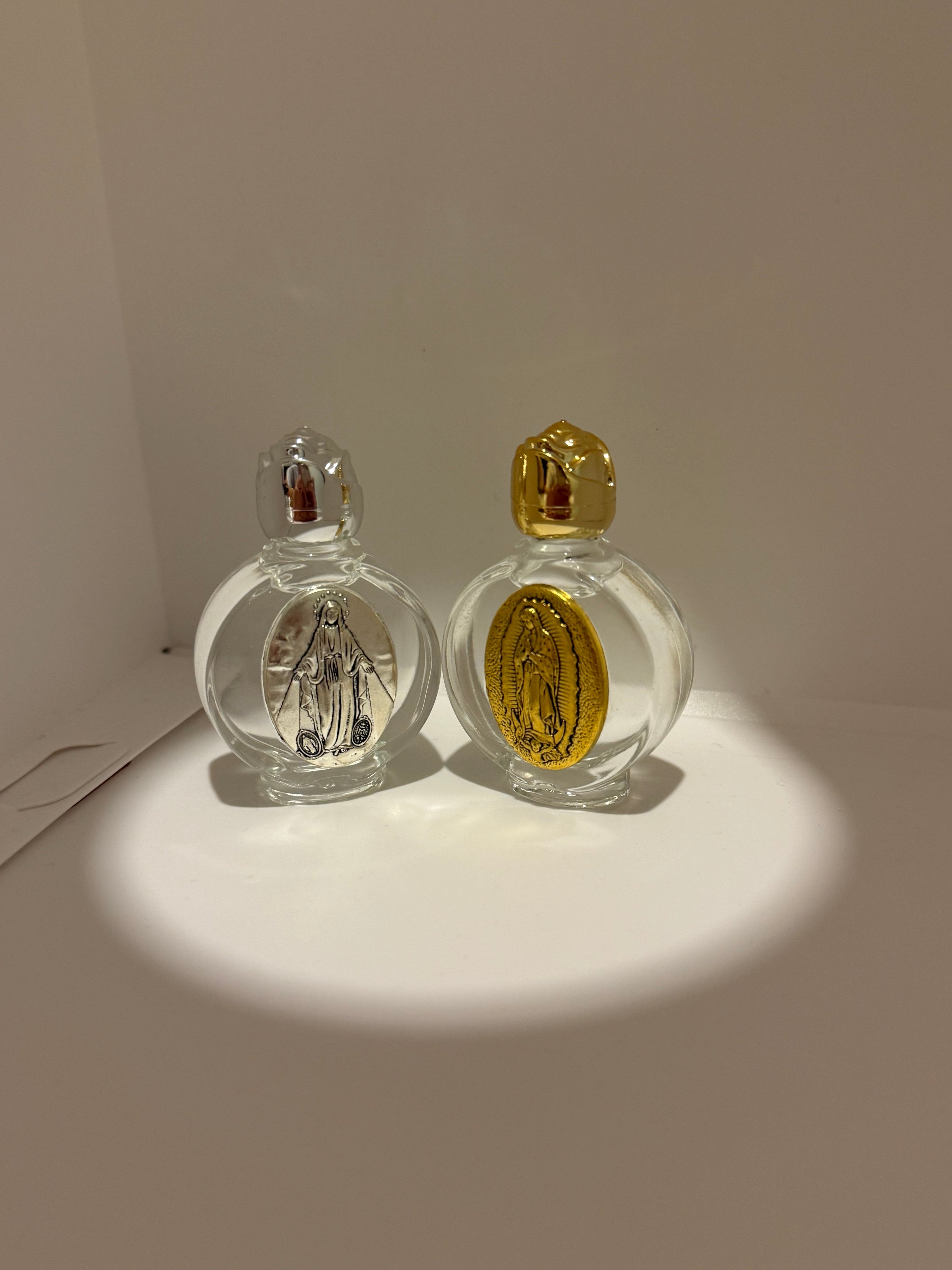 Bouteilles d'Eau Bénite