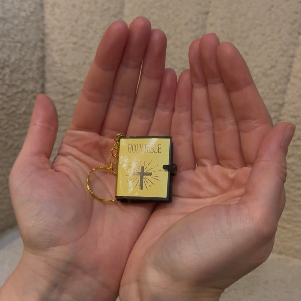 Mini Porte-clés Bible Doré