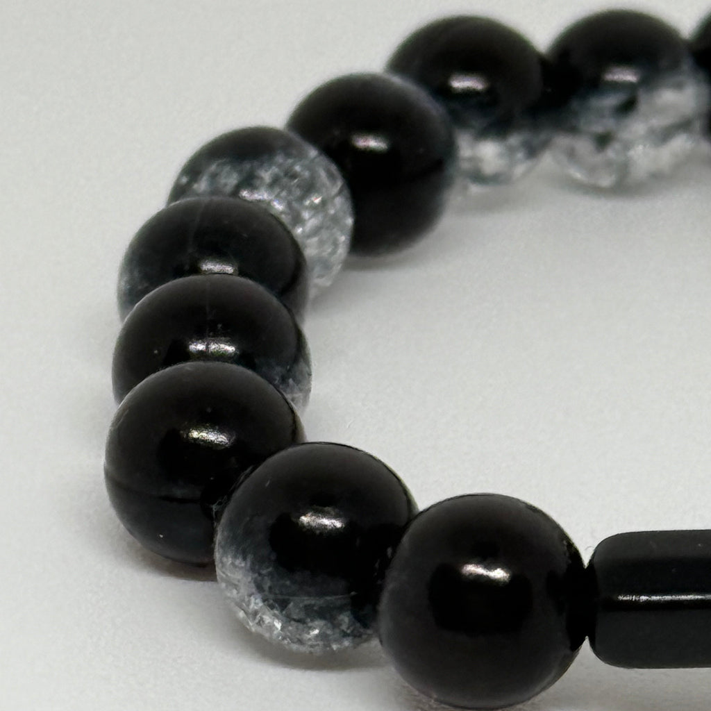 Bracelet noir cristallisé