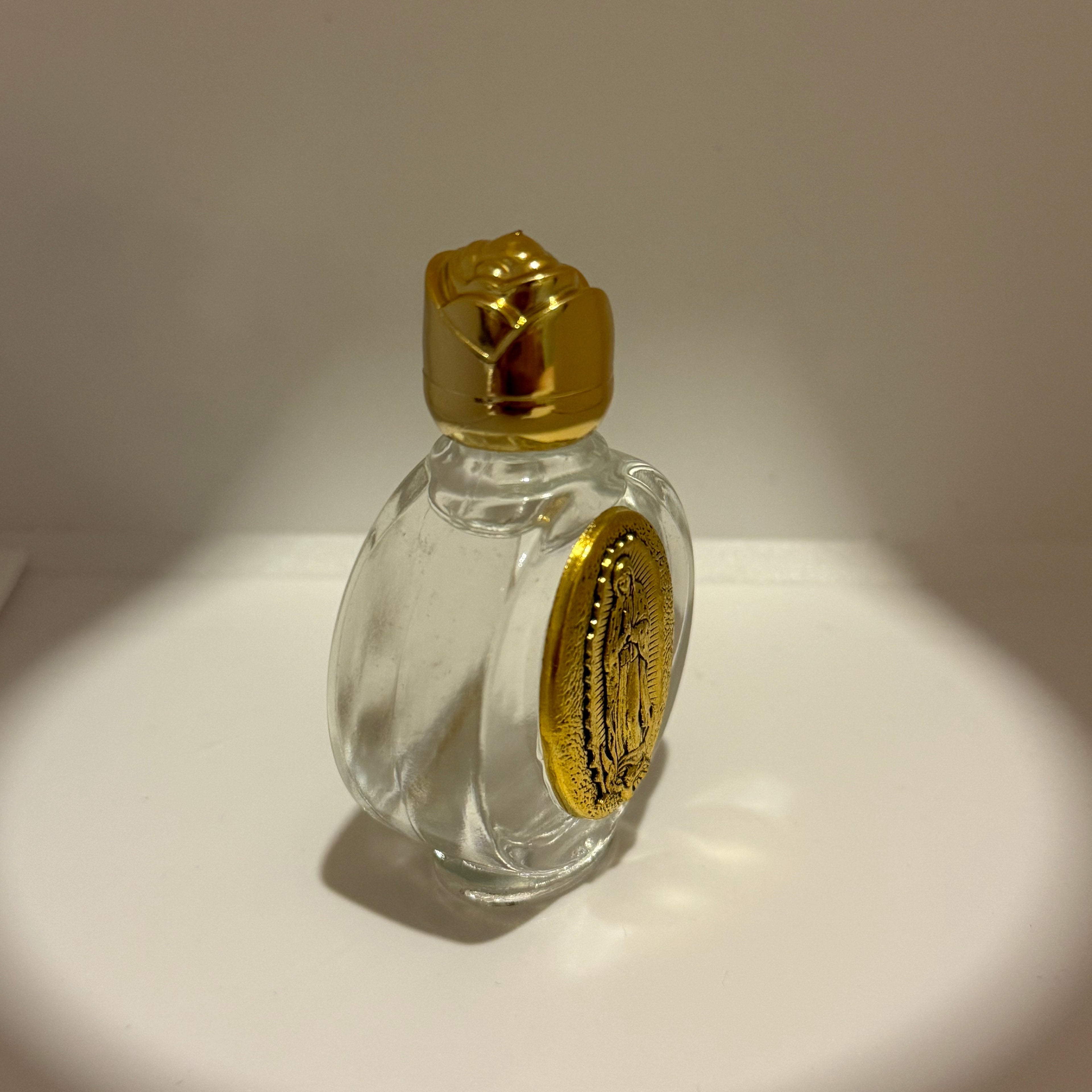 Eau bénite en Doré