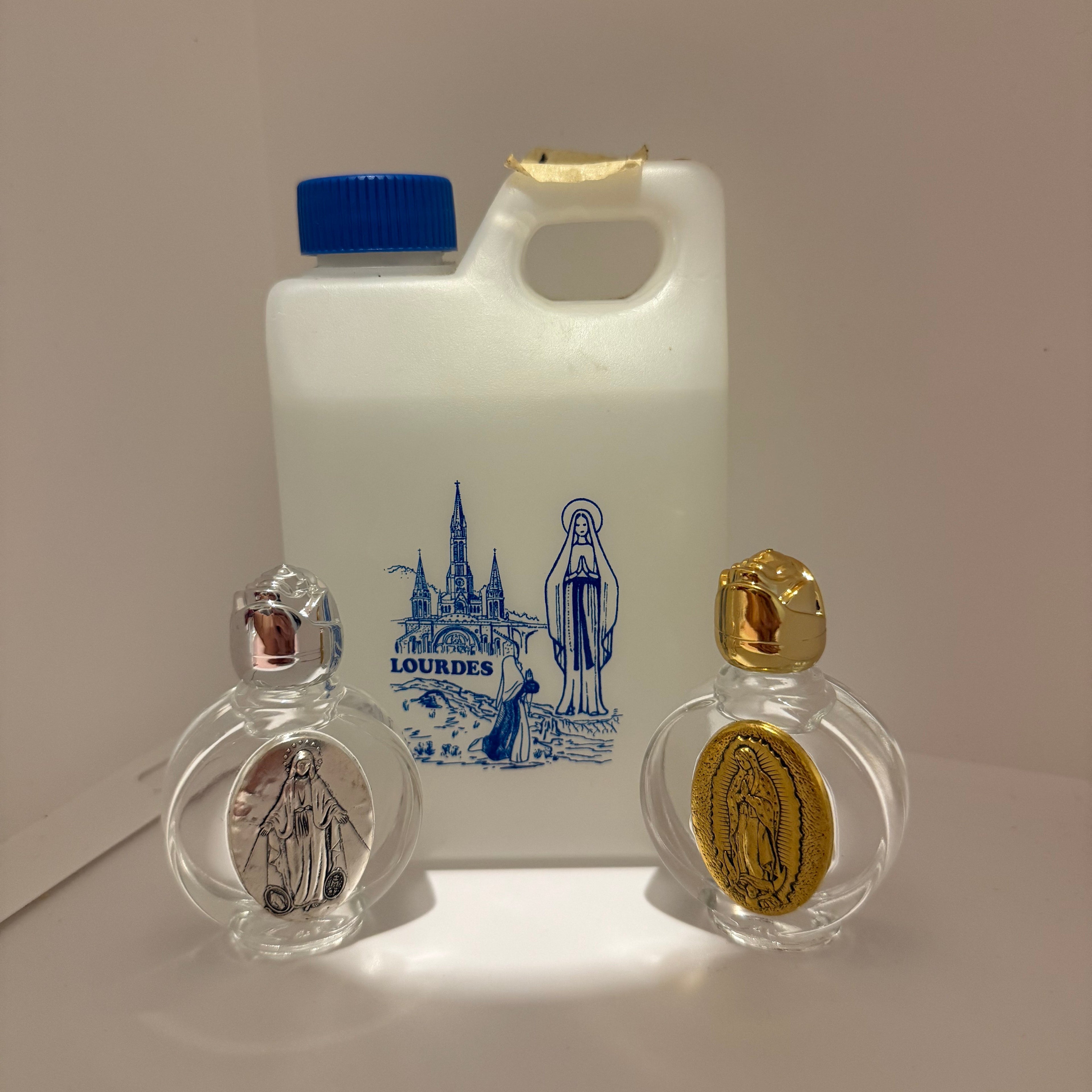 Eau bénite en Doré