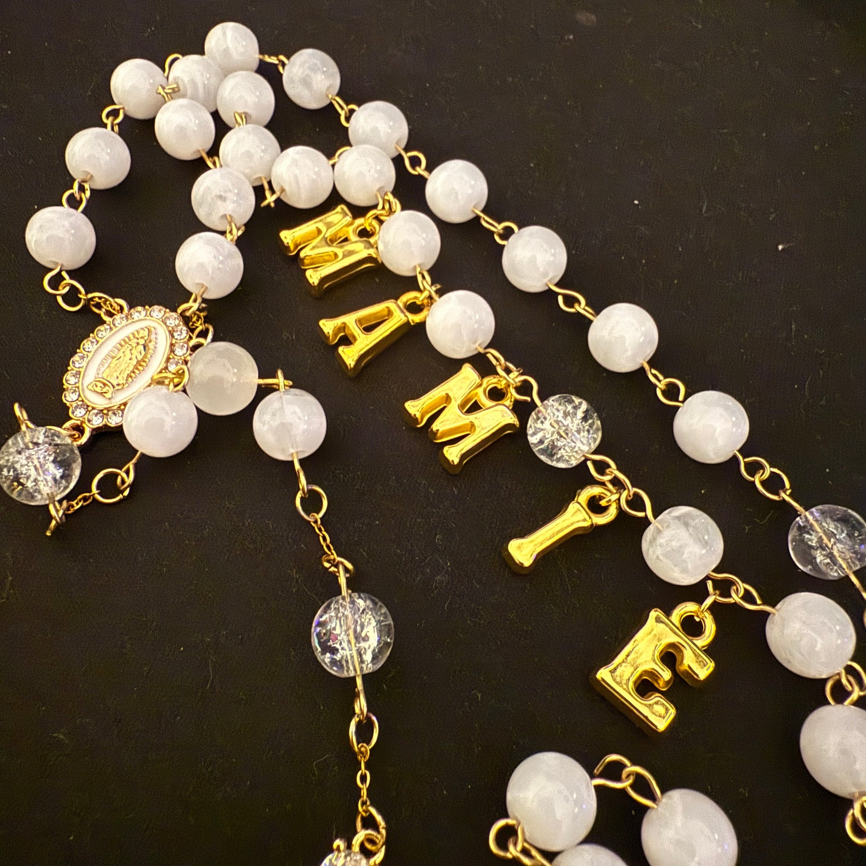 Chapelet Blanc  "MAMIE"