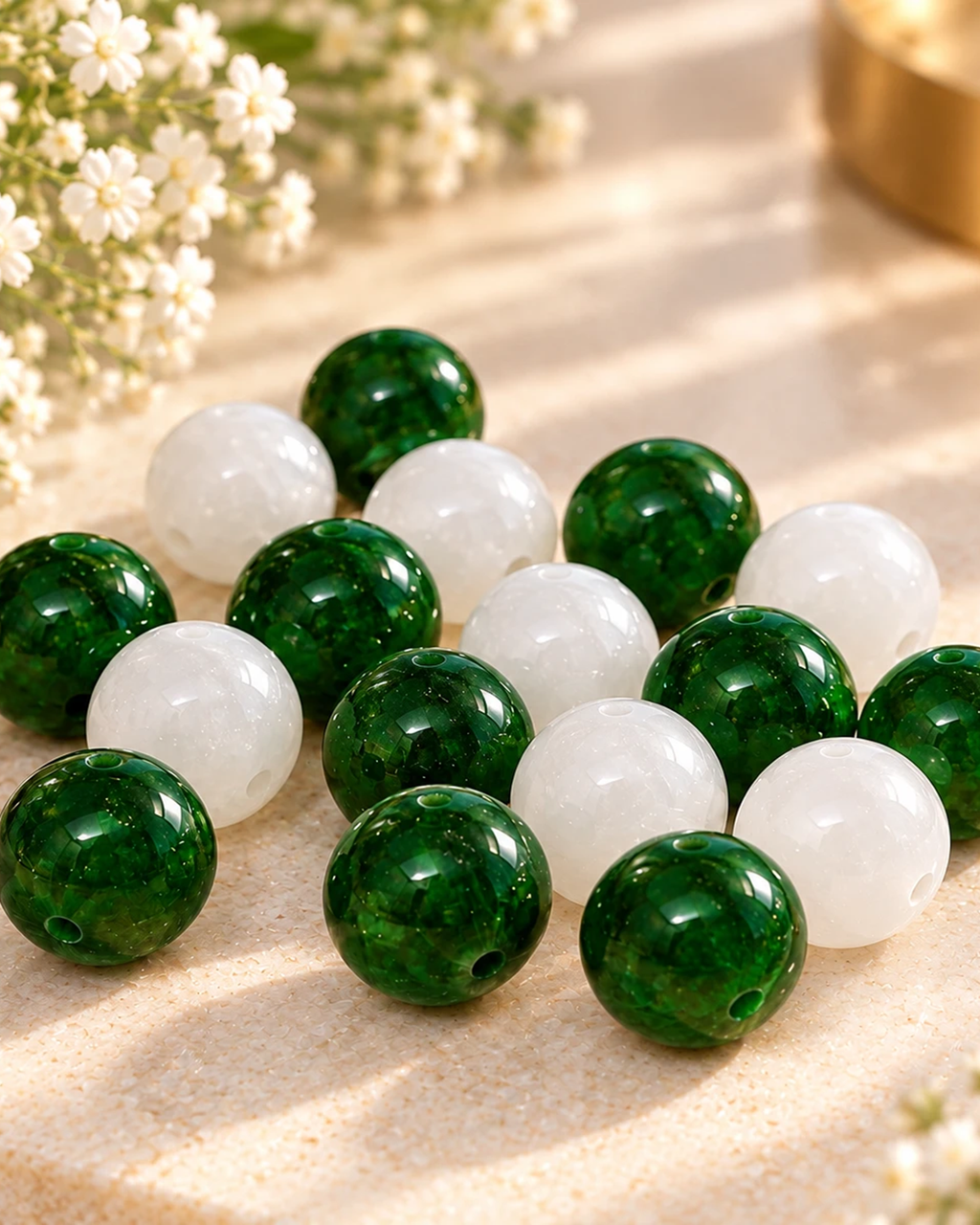 Perles rondes vertes et blanches, diamètre 8 mm